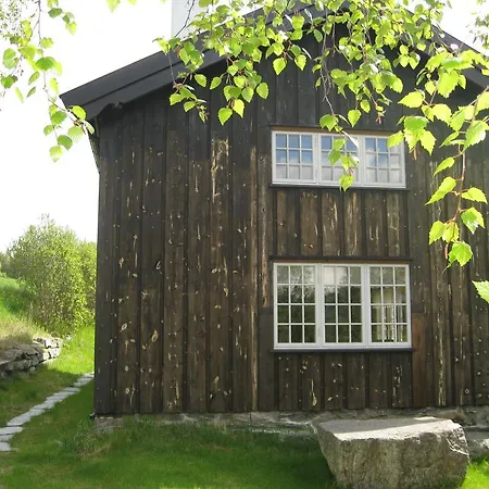 Gustavstugu * Frisvoll